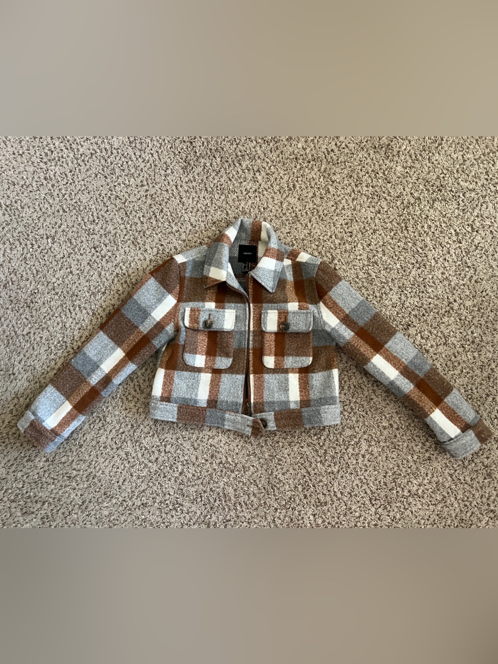 Forever 21 fall Women’s brown plaid checkered crop jacket size Small